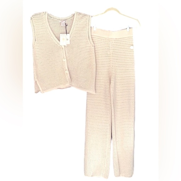 SINCERELY JULES NWT 2 PIECE SET CROCHET FLARE PANTS OFF WHITE WOMENS MEDIUM - Picture 2 of 10